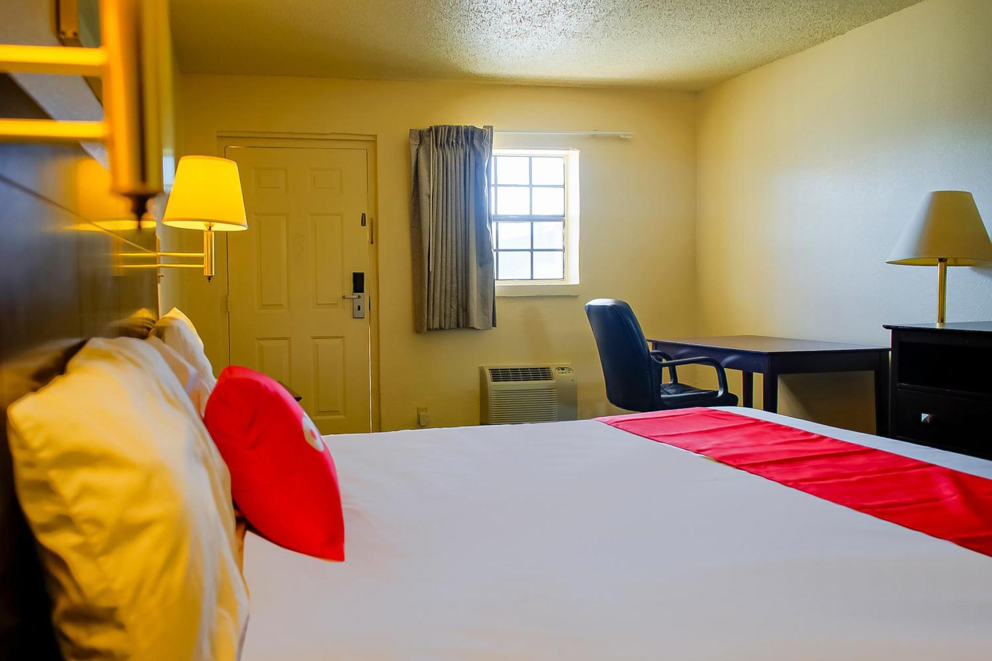 Duncan Inn By Oyo, Ok - Hwy 81 Near Chisholm Casino Bagian luar foto